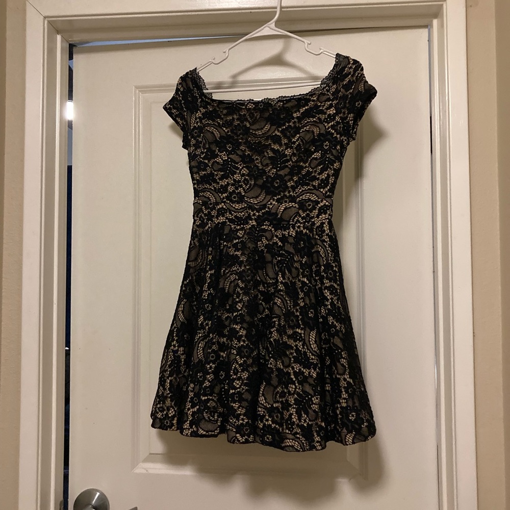 CLOSET CLEAR OUT SALE - B Darlin’ juniors short prom formal dress size 5/6